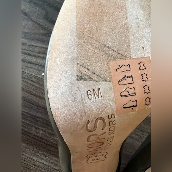 Michael Kors Patent Leather 5-Inch Round Toe Heel - Picture 6 of 10